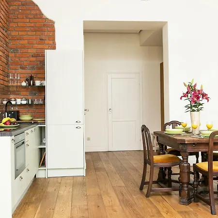 Old Town Brigue Apartment By Otium Krakow Exterior photo