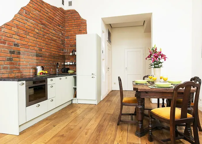 Old Town Brigue Apartment By Otium