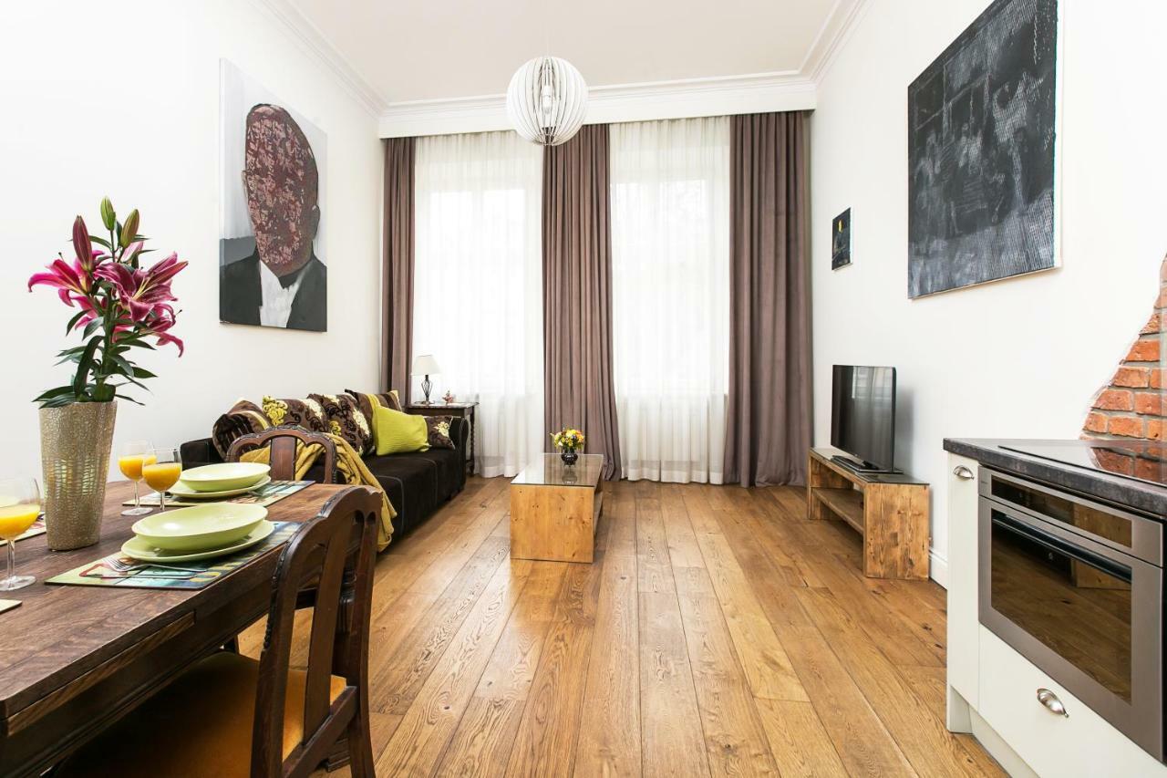 Old Town Brigue By Otium Apartment *