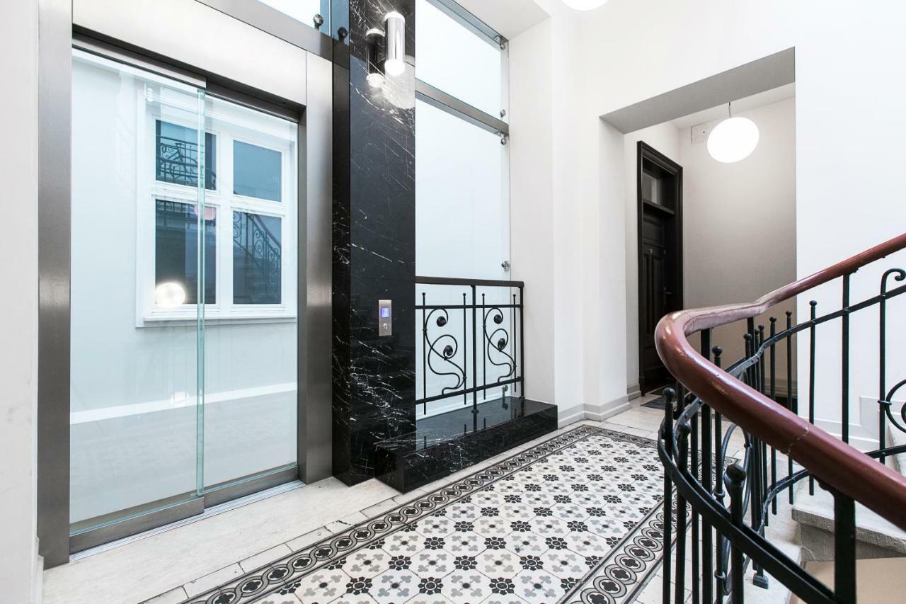 Old Town Brigue By Otium Apartment *